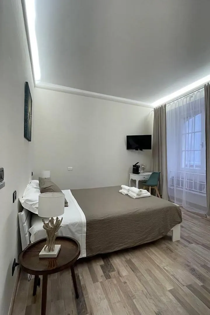 Guest house Le Colonne Di San Luca Affittacamere Genoa